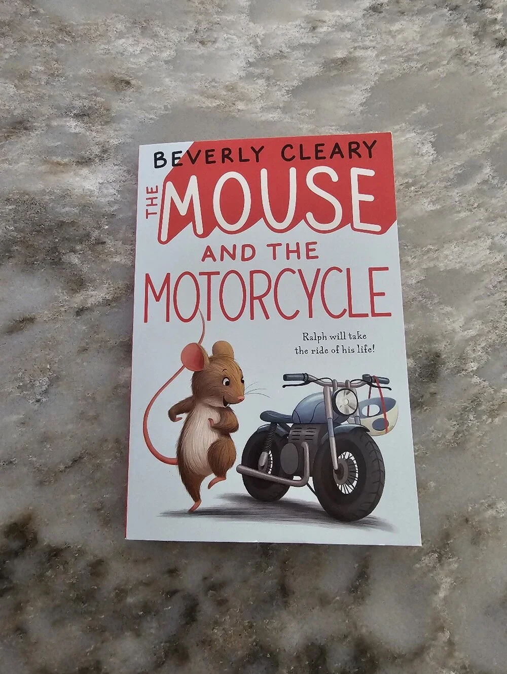 The Mouse and the Motorcycle by Beverly Cleary Paperback Kids Chapter Book